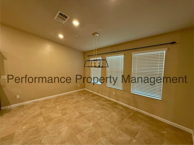 Building Photo - 9024 Selma St