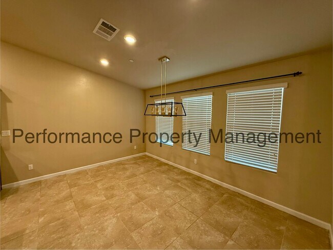 Foto del edificio - 9024 Selma St