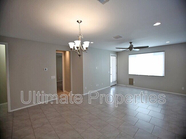 Foto del edificio - 12479 N 174th Ln