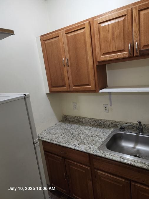 Building Photo - 831 SW 31st Ct