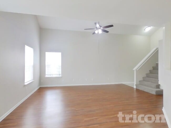 Foto del edificio - 1263 Crescent Dr