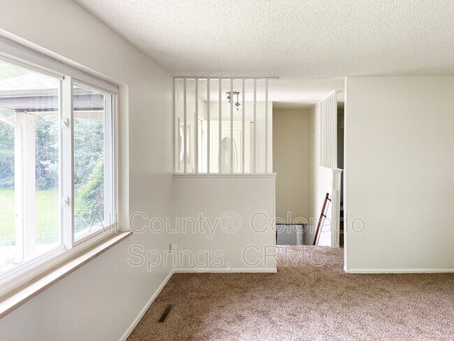 Foto del edificio - 10775 Shumway Rd