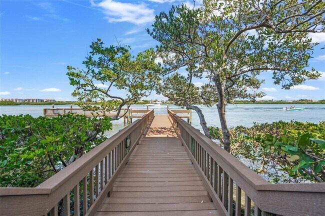 Building Photo - 1280 Dolphin Bay Way