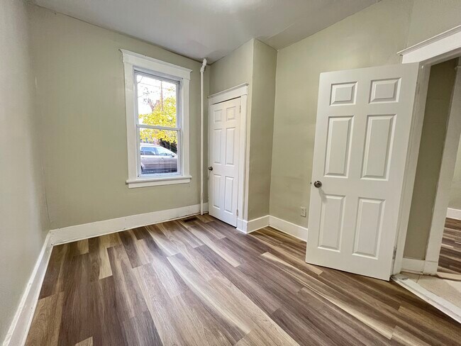 Unit 1R - 88 Grace St