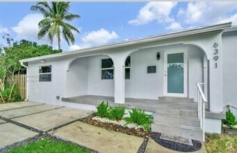 Building Photo - 6391 SW 39th St