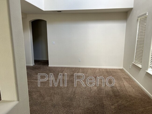 Foto del edificio - 1687 Lone Oak Trail