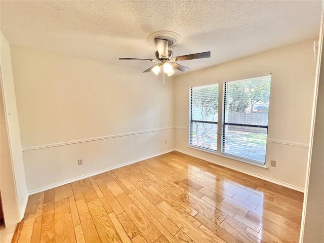 Building Photo - 3915 Wentworth Dr