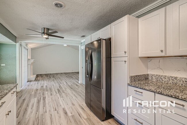 Building Photo - 5407 Marshfield Ct