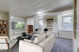 Building Photo - 316 Belonda St