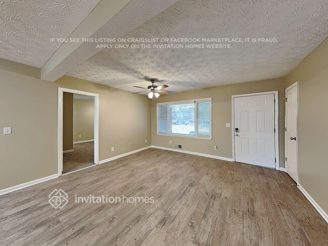 Building Photo - 258 Palms Ln SW