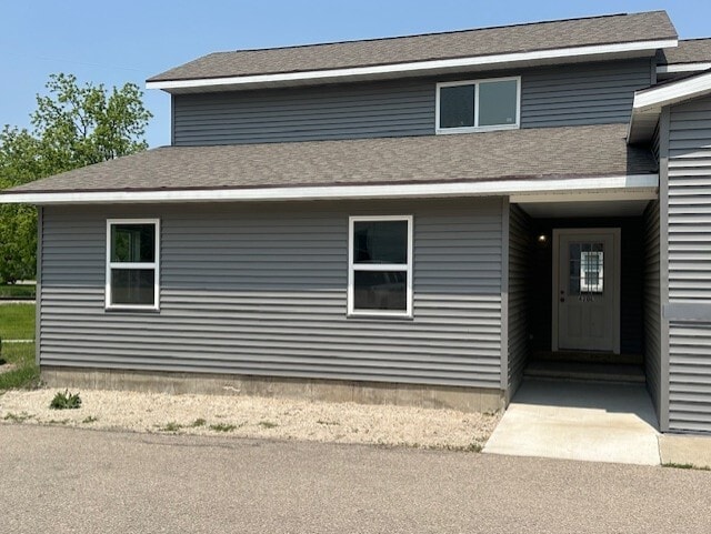 Side entry - 420 S Franklin St