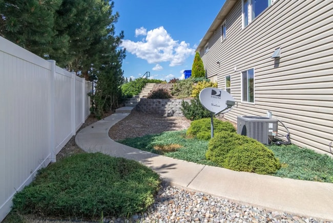 Building Photo - 3612 E Moody Rd