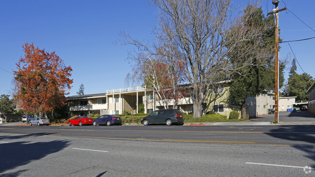 Building Photo - Hamilton House Apartments