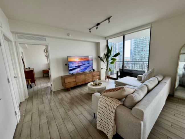 Photo - 999 SW 1st Ave Apartment