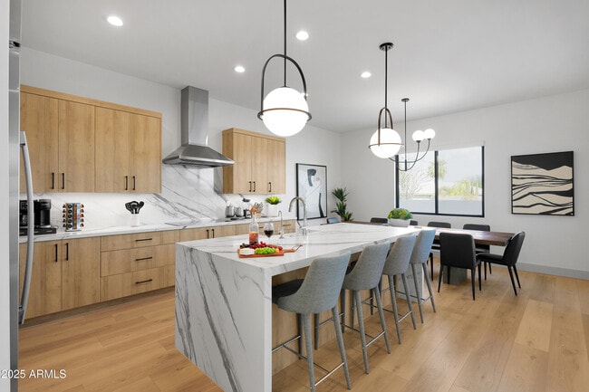 Foto del edificio - 4707 N 73rd St