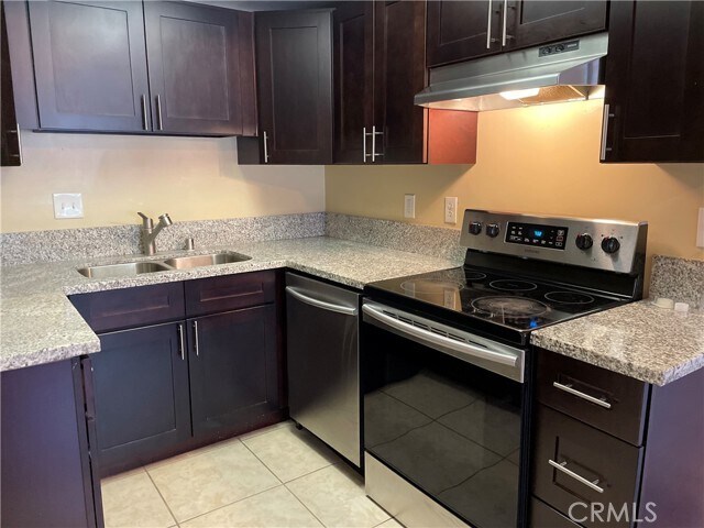 Primary Photo - 22714 Maple Ave