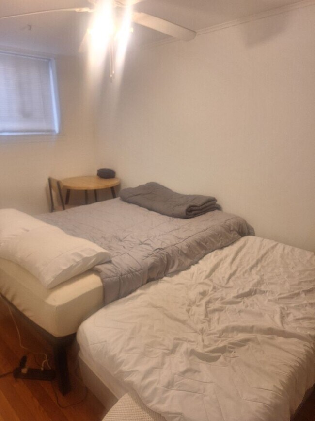 Building Photo - 7/1  No Fee! - Renovated Back Bay 1BR