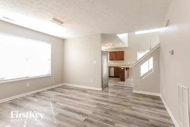 Foto del edificio - 7250 Pipestone Dr