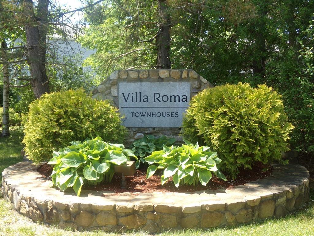 Primary Photo - 7 Villa Roma Dr
