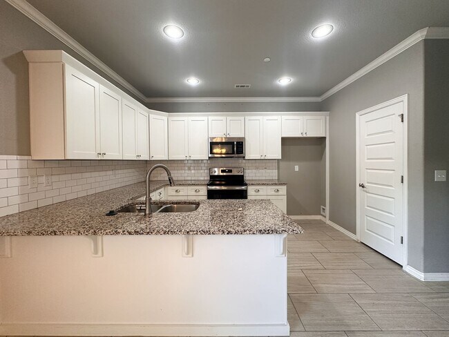 Building Photo - 3933 Williams Cove