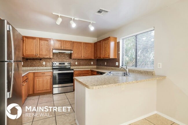 Building Photo - 6770 S Sonoran Bloom Ave