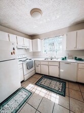 Building Photo - 2175 Frankford Ave