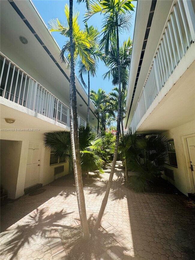 Foto del edificio - 911 Meridian Ave