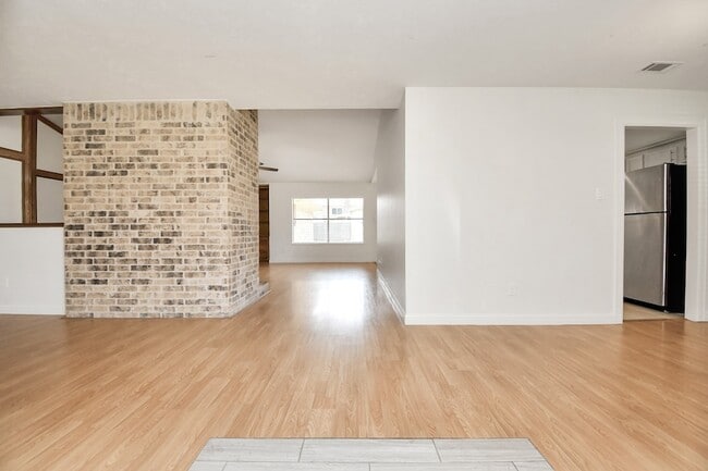 Foto del edificio - 2514 Trailside Ct