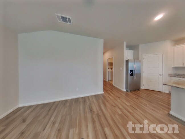 Building Photo - 13526 Emerson Wy