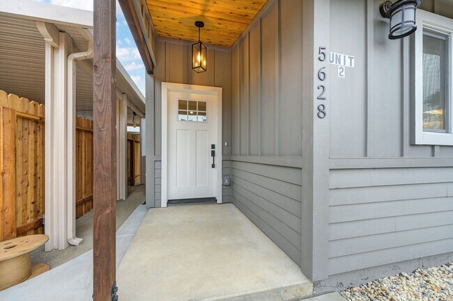 Foto del edificio - Brand-New ADU in Rocklin