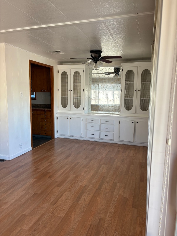 Photo - 435 E Gardena Blvd House