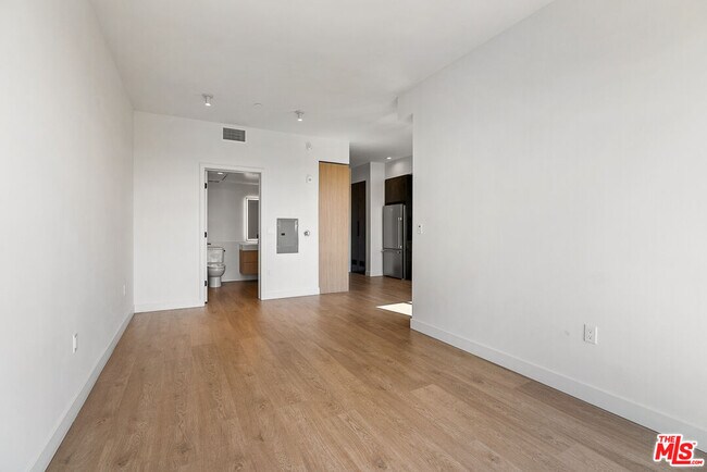 Building Photo - 10700 Tabor St