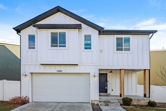 Building Photo - 7907 S Gaea Ct