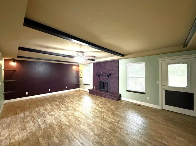 Foto del edificio - Charming 3 Bedroom / 2 Bathroom Home in Southeast OKC!