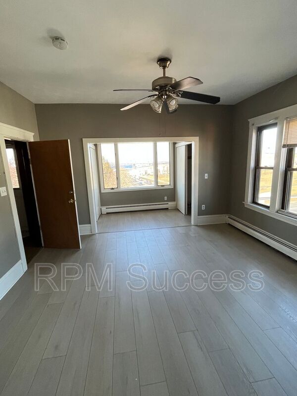 495 Middle St Unit 3N, Fall River, MA 02724 Condo for Rent in Fall