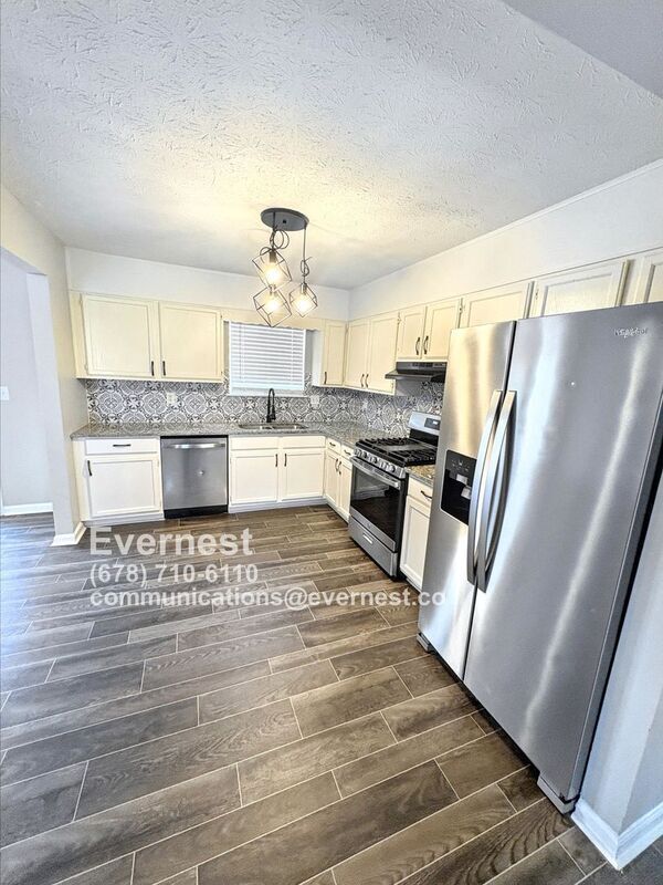 Foto del edificio - 4060 Day Trail S