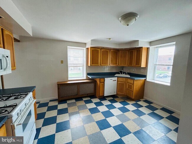 Foto del edificio - 6500 Ridge Ave