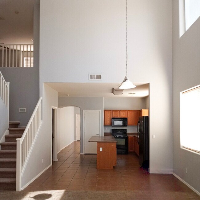 Foto del edificio - 4Bed/2.5Bath House in Maricopa! JOIN THE W...