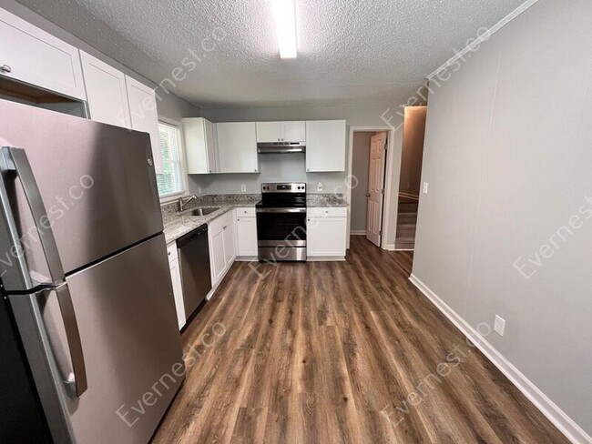 Foto del edificio - 2815 Crescent Ln