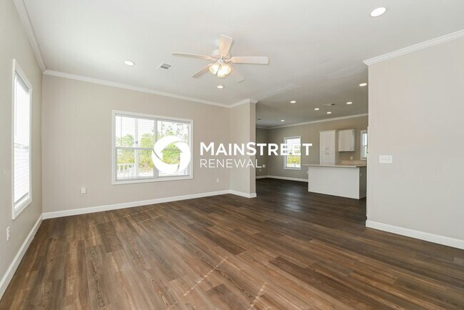 Foto del edificio - 4 Bedroom Pet-Friendly Home in Lehigh Acres, FL with Main Street Renewal