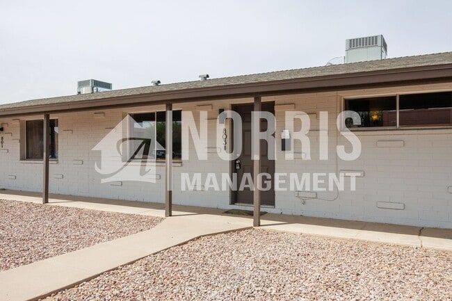 Building Photo - Convenient, Beautifully Updated Space Available Now!