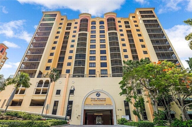 Foto del edificio - 5793 Cape Harbour Dr