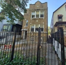 Building Photo - 4722 N Kennicott Ave