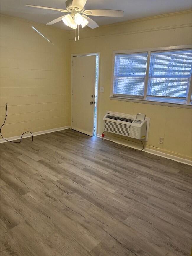 Foto del edificio - Newly Renovated - 1 Bedroom Studio - Close to UNC!