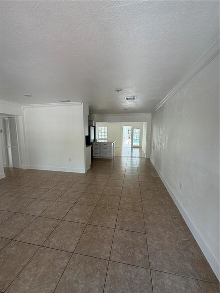 Foto del edificio - 1702 W Dempsey Ave