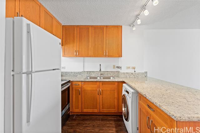 Foto del edificio - 2421 Ala Wai Blvd