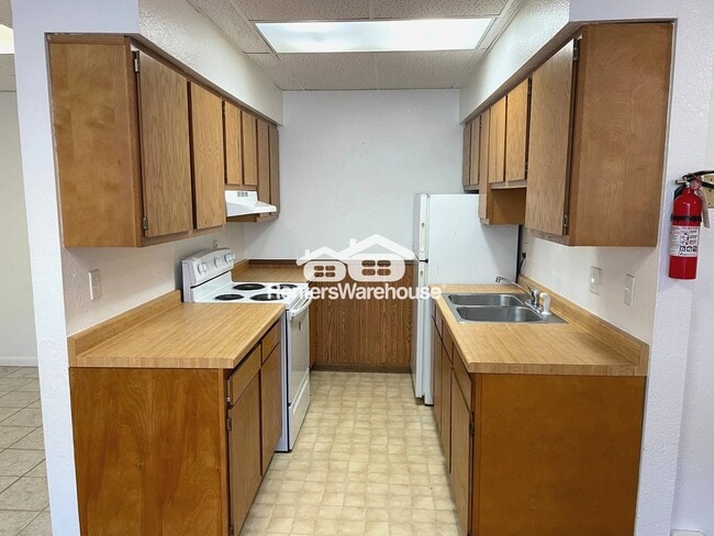 Building Photo - 15 W Marshall St