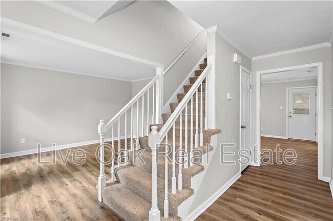 Building Photo - 5120 Eagle Run Rd