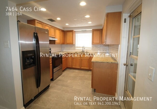 Building Photo - 7464 Cass Cir