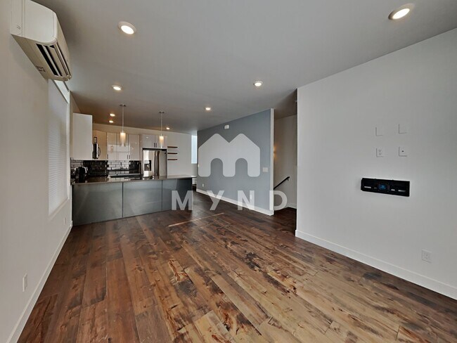 Building Photo - 3933 S Brandon St Unit A